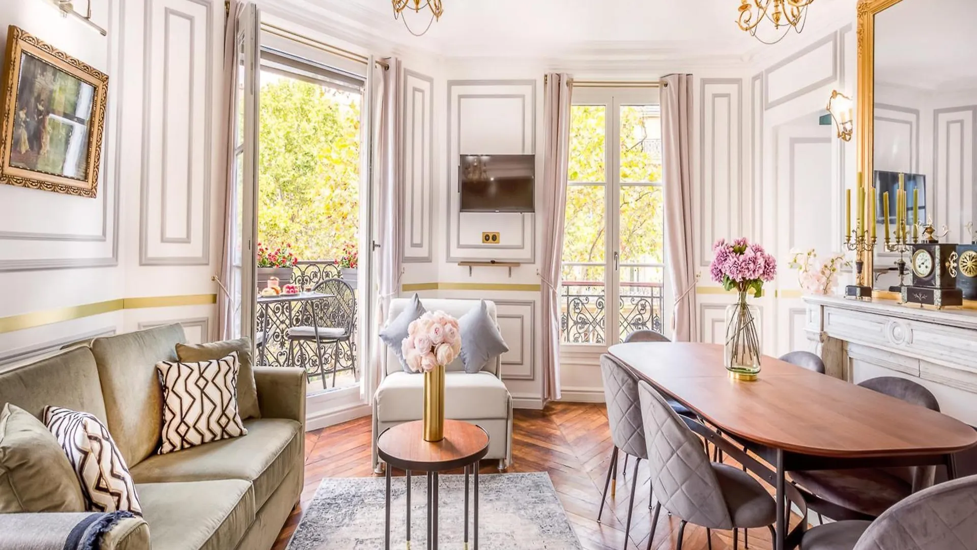 Merveil - Luxury - Louvre -sebastopol I パリ